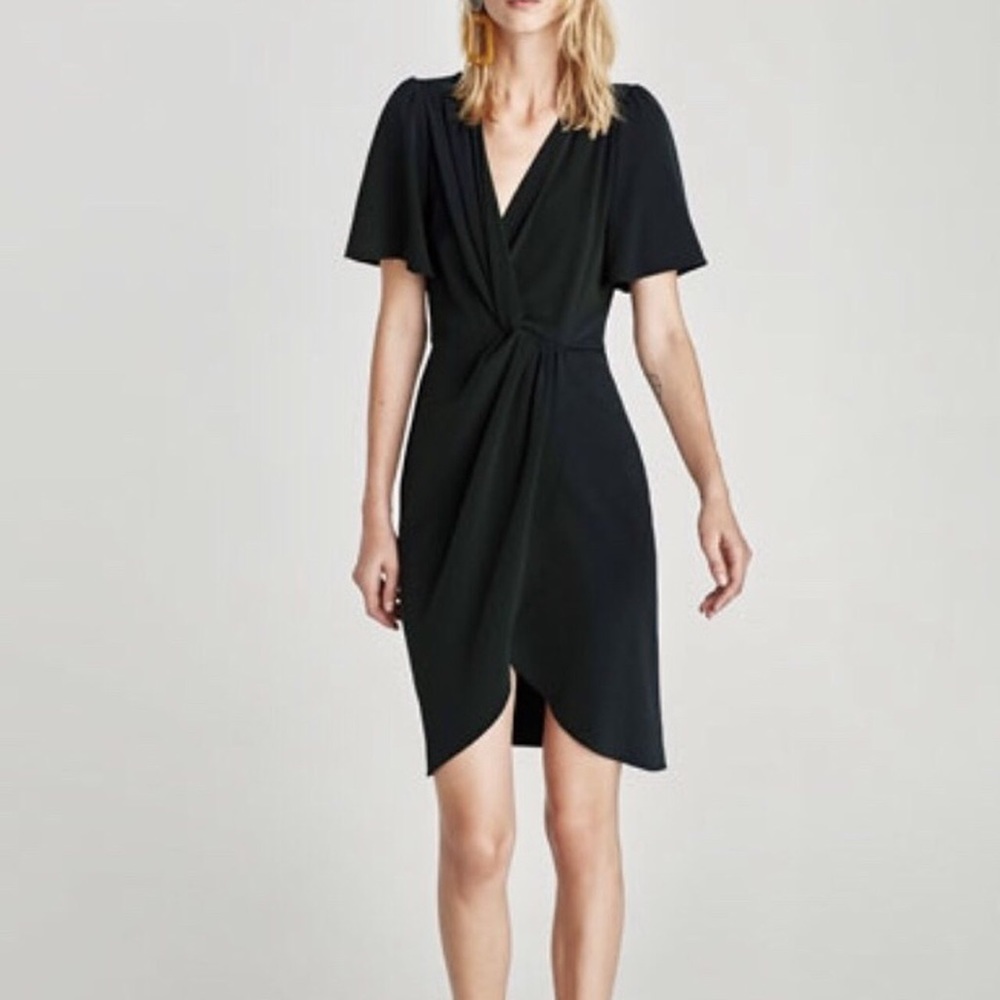 NWOT Zara dress with knotted waist dark green
